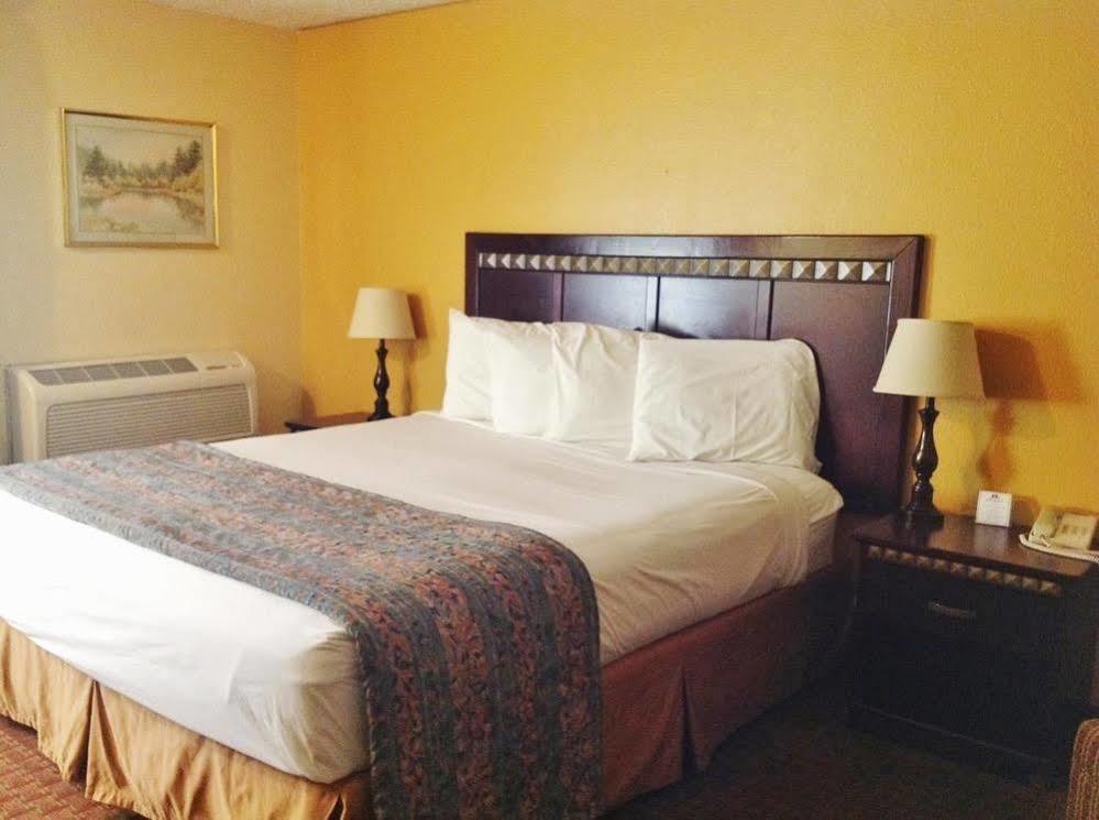Quality Inn Kettleman City Near Hwy 41 Exterior photo